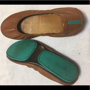 Tieks in Chestnut Size 8